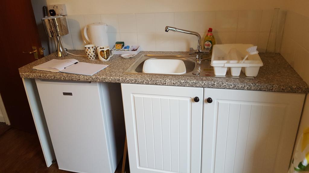 The Hideaway Suite Holiday Home كول شيستر المظهر الخارجي الصورة